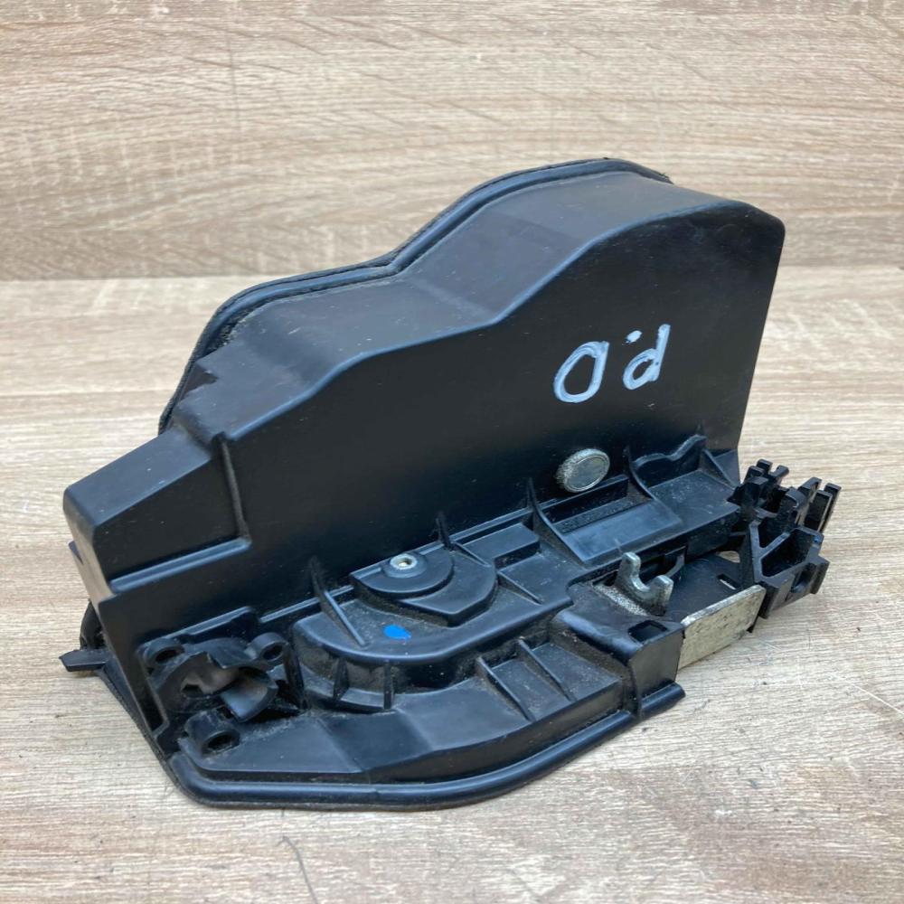 7202144 A046998 Front Right Front door lock BMW 1 E81 E87