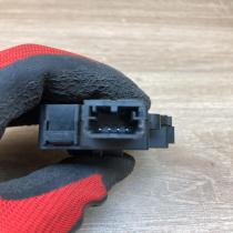 28112007f 410475520  Air flap motor/actuator Mercedes-Benz ML W164