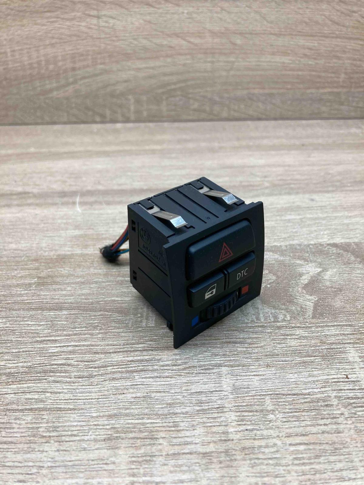 6945652 6945652 1  Hazard light switch BMW 3 E90 E91