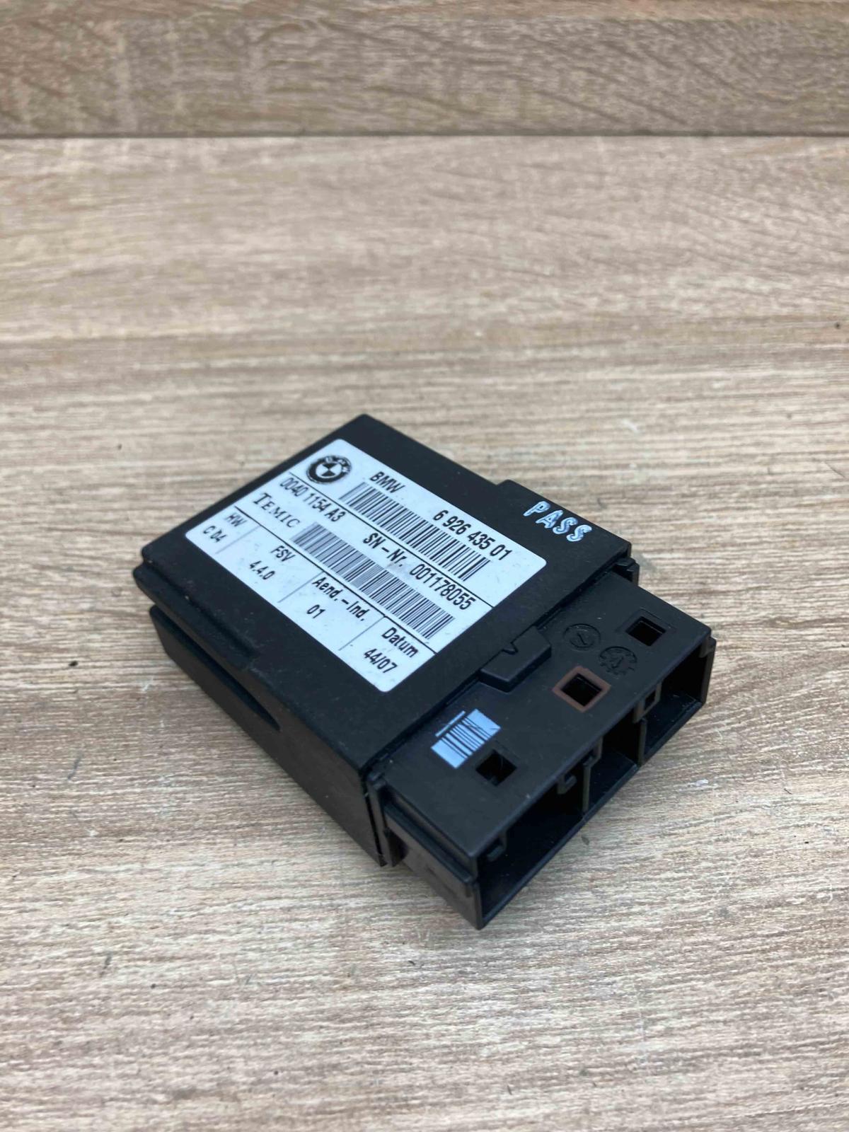 6926435 001178055  Seat control module BMW 1 E81 E87