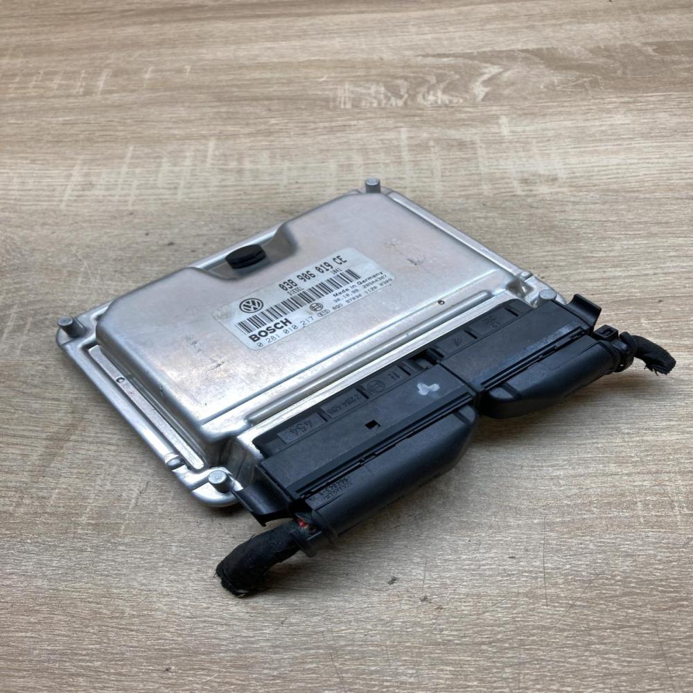 038906019CE 0281010217  Engine control unit/module ECU Volkswagen PASSAT B5
