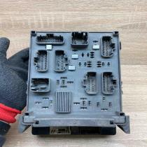 8200148809 518095419  Fuse module Renault Laguna II