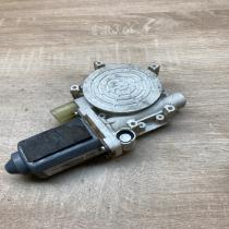8360511 113842  Front door window regulator motor BMW 5 E39