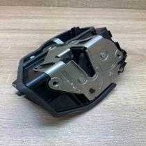 7167075  HTL SE Rear door lock BMW 5 E60 E61