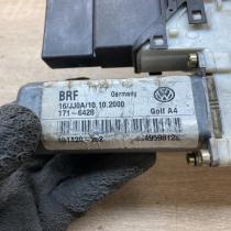 1J49598126 101428 202  Rear door window regulator motor Volkswagen Golf IV
