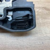 7167074   Front door lock BMW 5 E60 E61