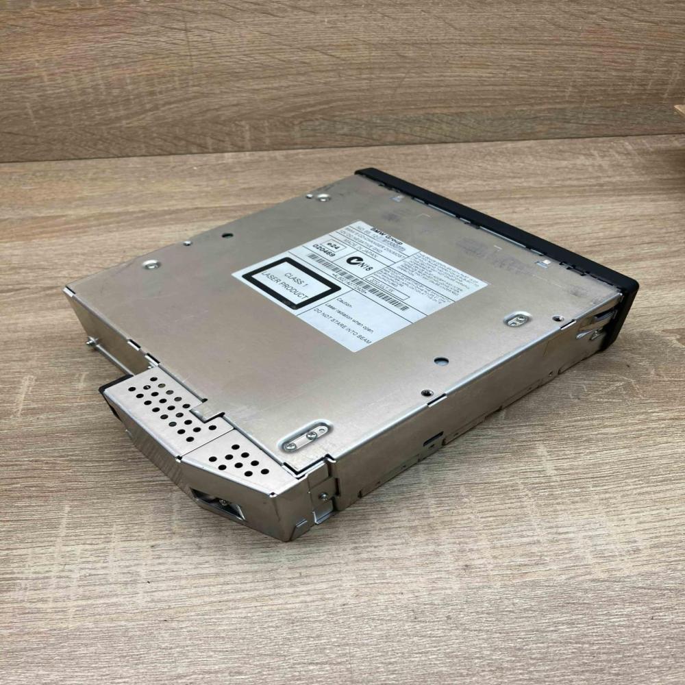 9133077   CD/DVD changer BMW 3 E90 E91