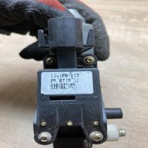 05071912 114188 113  Rear door window regulator motor Audi A4 S4 B5 8D