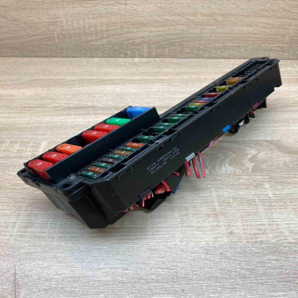 6957330 25613290  Fuse module BMW 6 E63 E64