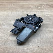 05071901 8D0959802B 113846 Front door window regulator motor Audi A4 S4 B5 8D