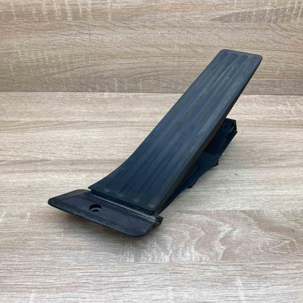 6789999 259160 10  Accelerator throttle pedal BMW 3 E90 E91