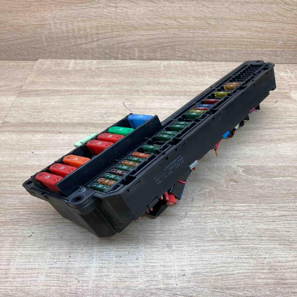 6957330 25613290  Fuse module BMW 5 E60 E61