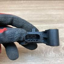6977398 220507  Airbag deployment crash/impact sensor BMW 5 E60 E61