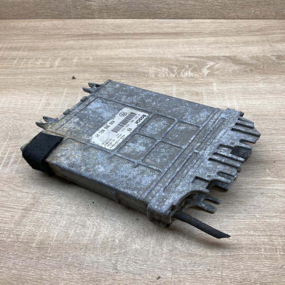 028906021AT 0281001368  Engine control unit/module ECU Volkswagen PASSAT B4