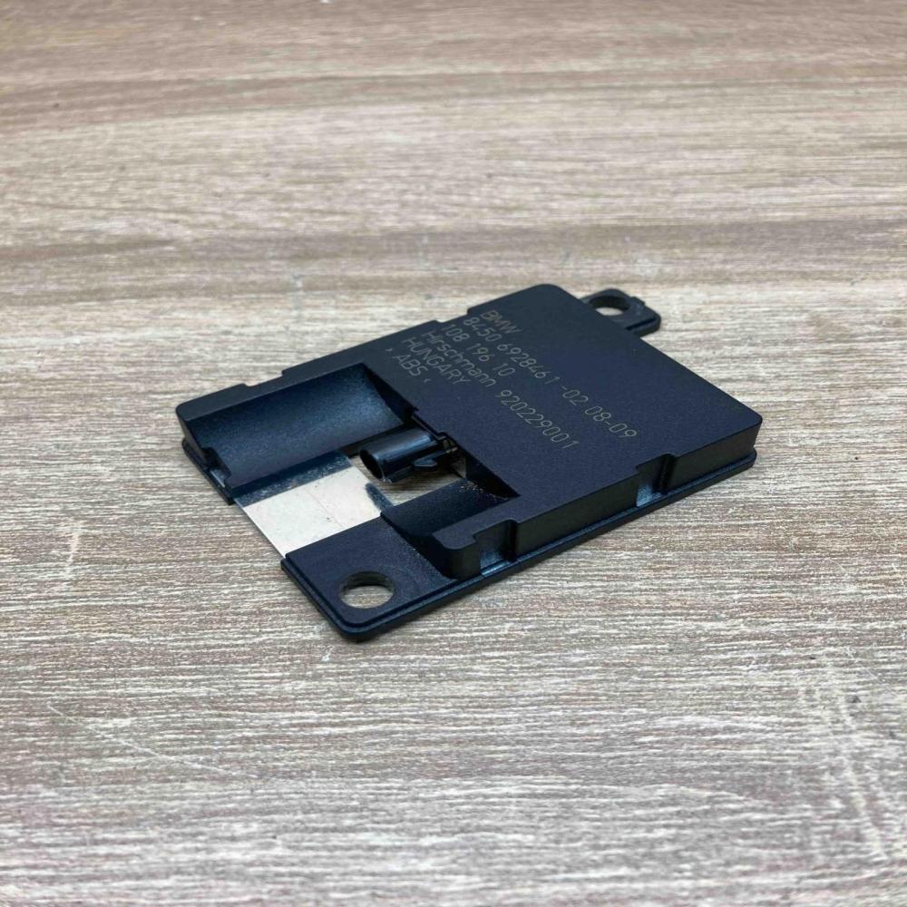 6928461 10819610  Aerial antenna amplifier BMW 3 E90 E91