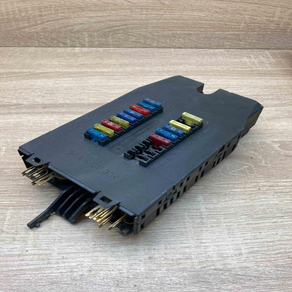 0005400650 08501002  Fuse module Mercedes-Benz Vito Viano W638