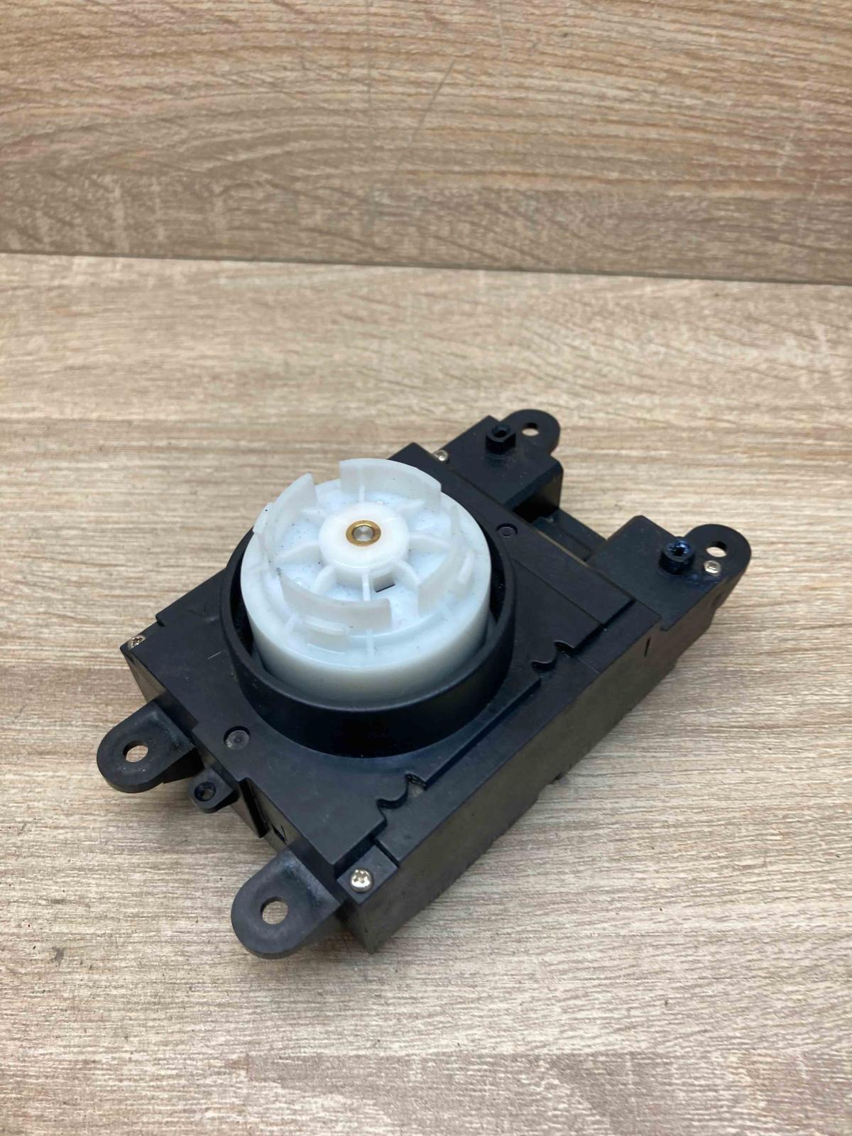 6944884   On-board computer control switch BMW 5 E60 E61