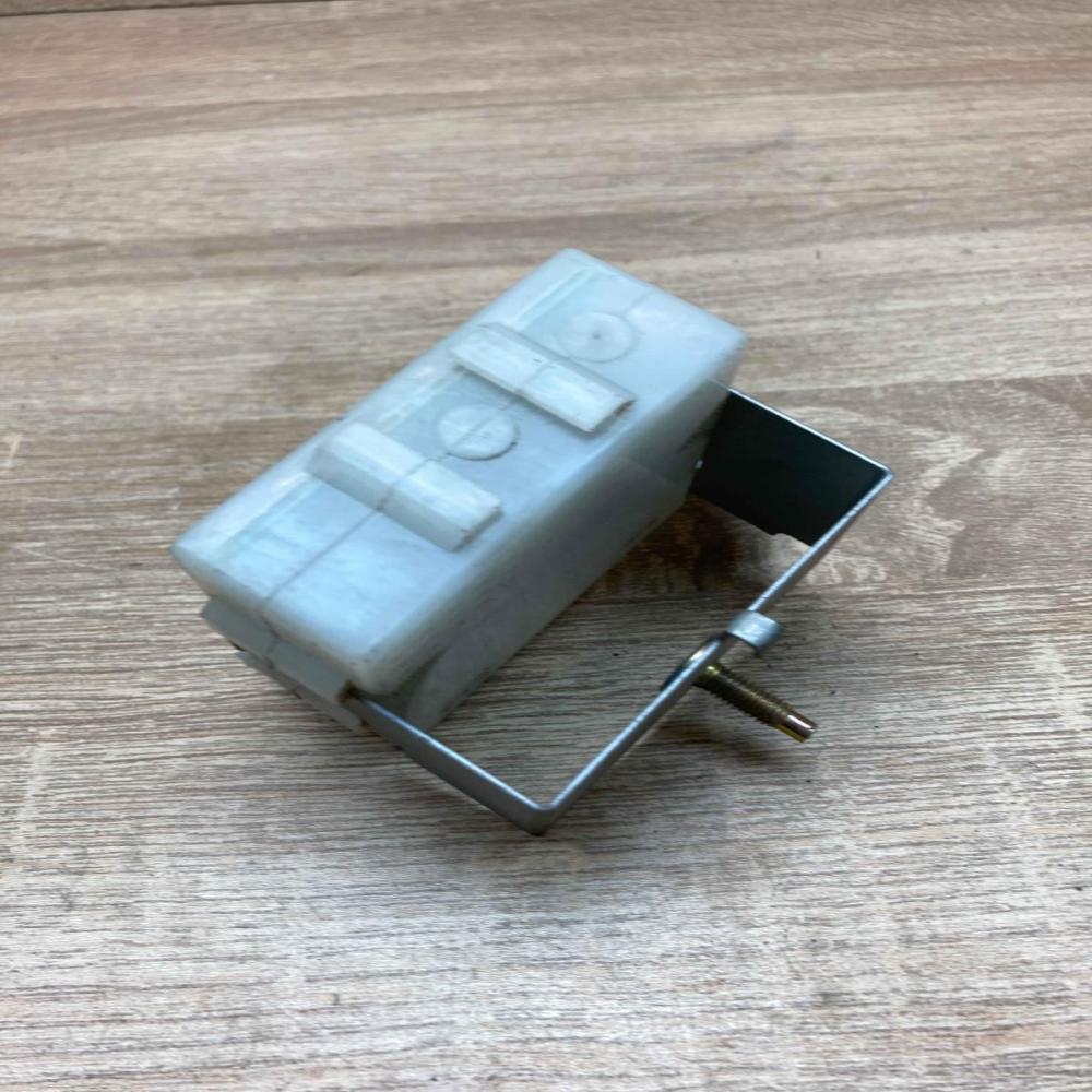 28260 AU000 2220  Other control units/modules Nissan Primera
