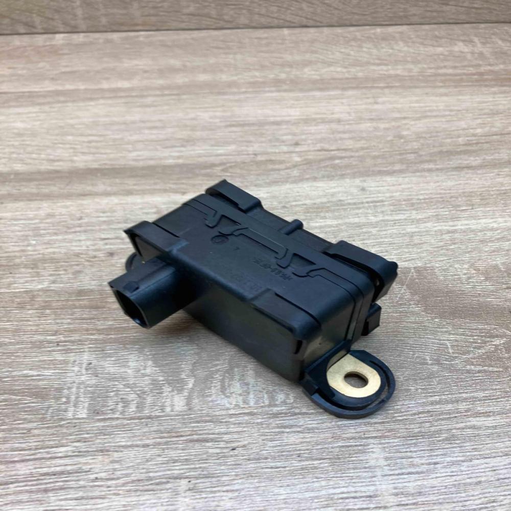 6781575 101701 03843  ESP acceleration yaw rate sensor BMW 1 E81 E87