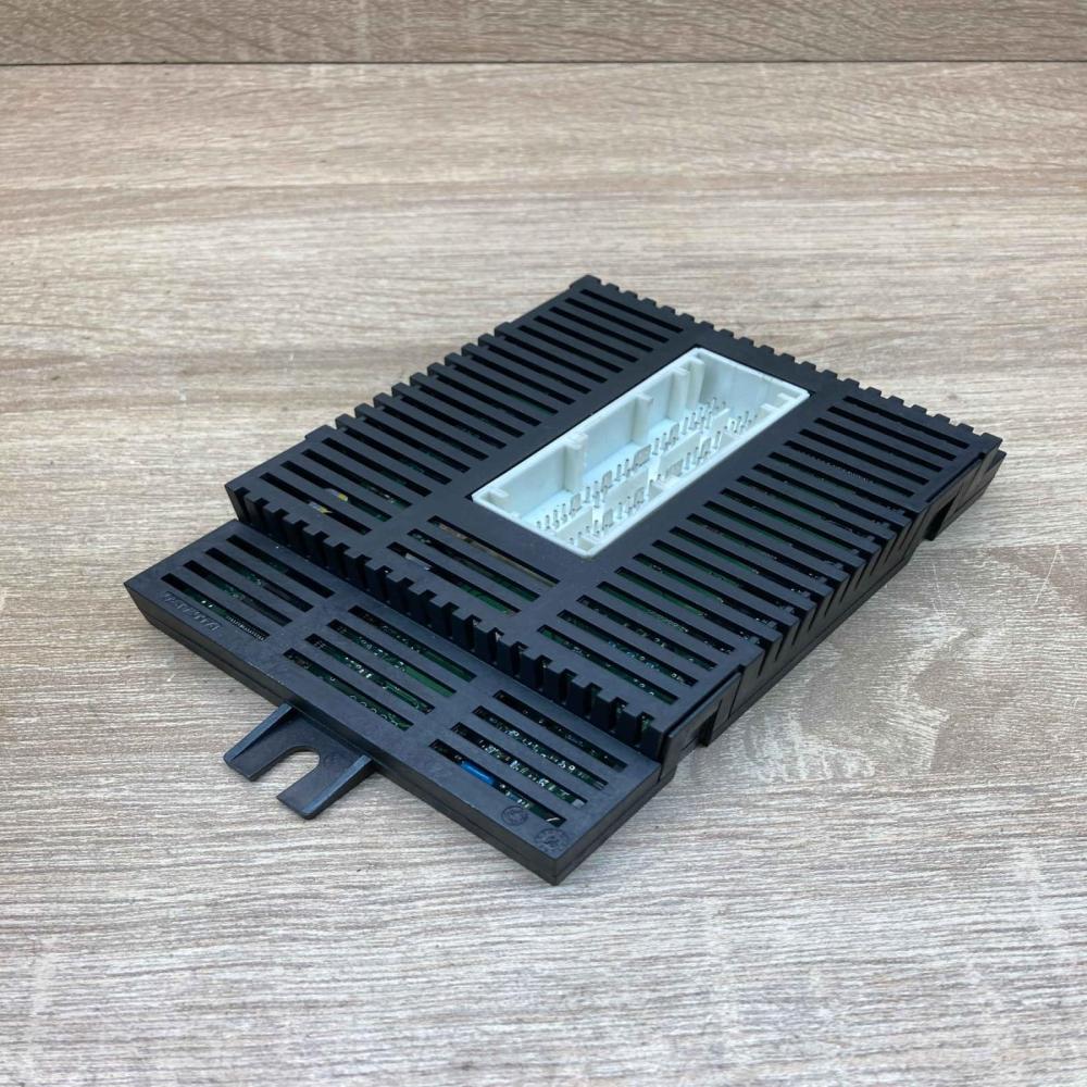 6943288 57762110  Light module LCM BMW 5 E60 E61