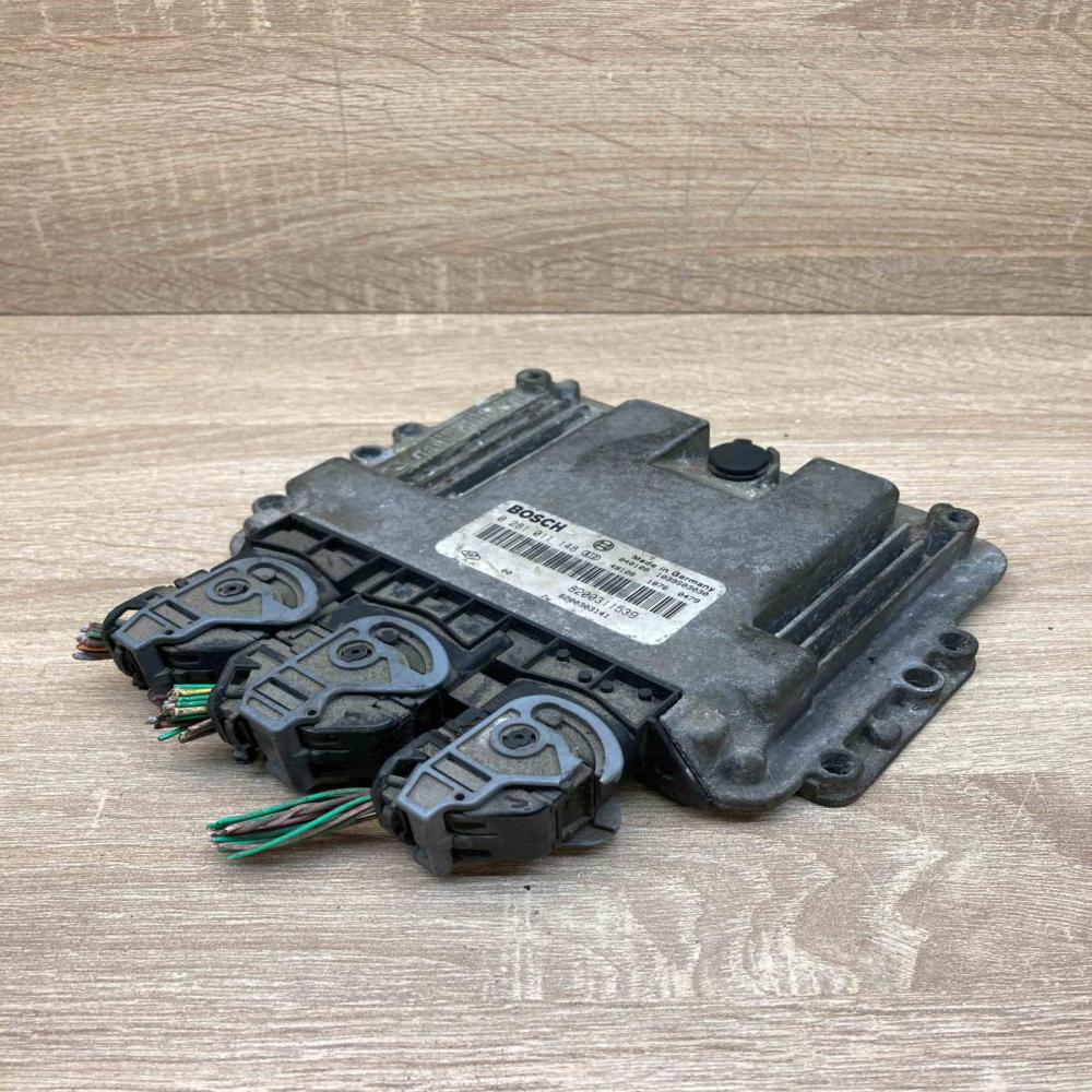8200311539 0281011148  Engine control unit/module ECU Opel Insignia A
