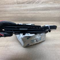 BM51 A014L20BE BM51 A014L20 BE 26R03C04 Dash center air vent grill Ford Focus ST