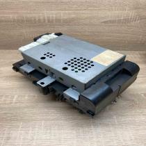 04801062AD P04707994AC  Fuse module Chrysler Voyager