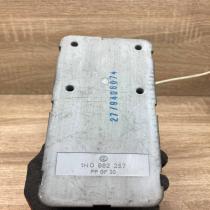 1H0962257   Central locking vacuum pump Volkswagen Golf III