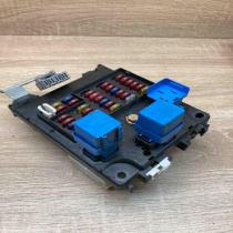 PP T30 GF10 1F5 122001  Fuse box set Nissan Micra C+C