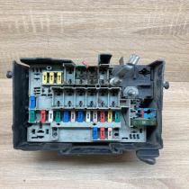 9638805180 9638805180  Fuse module Peugeot 607