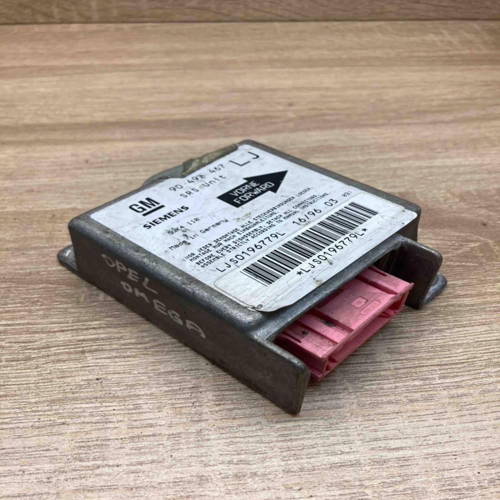 90492467 5WK4110 LJ Airbag control unit/module Opel Omega B1