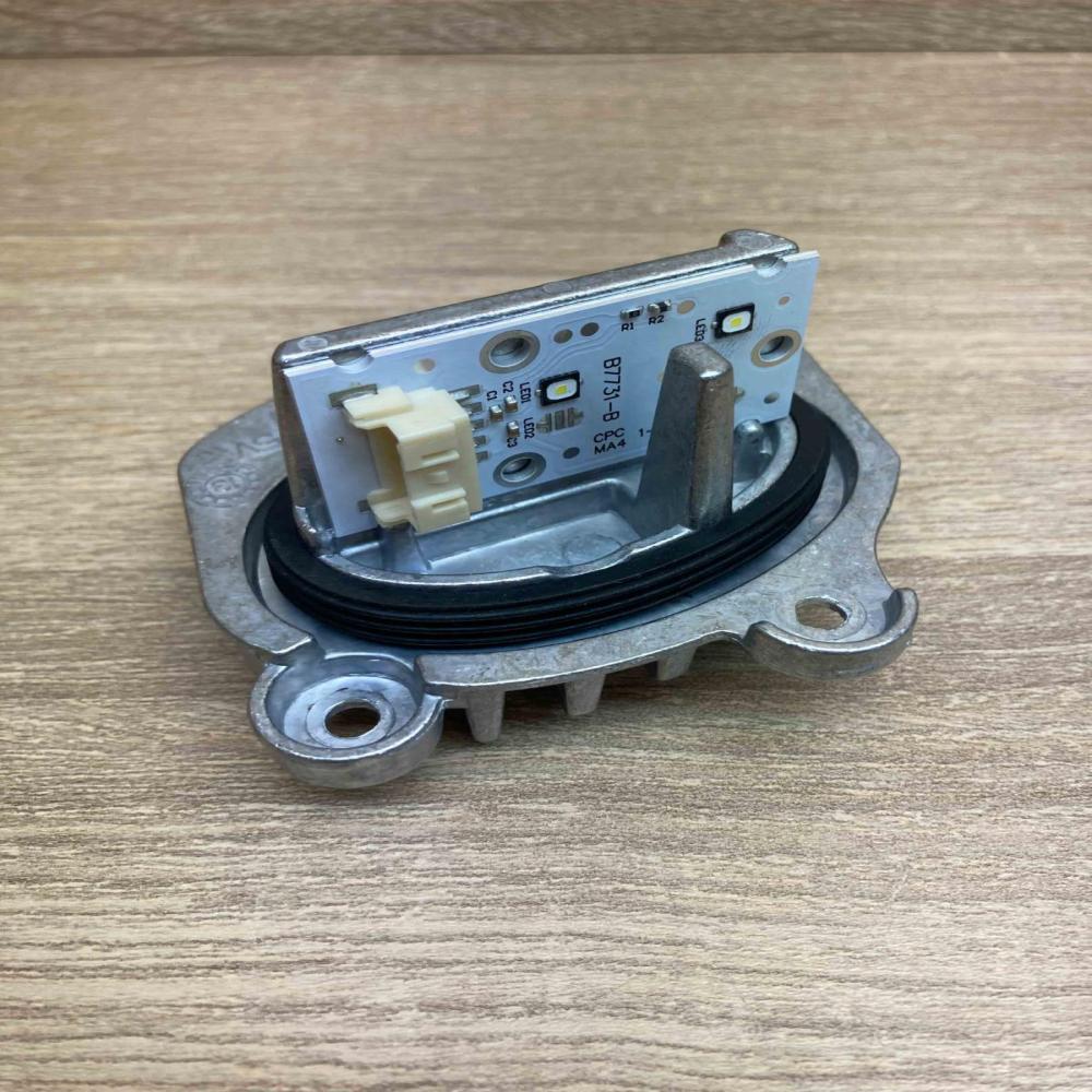 63117388924 7388924 Right Side LED ballast control module BMW 2 F22 F23