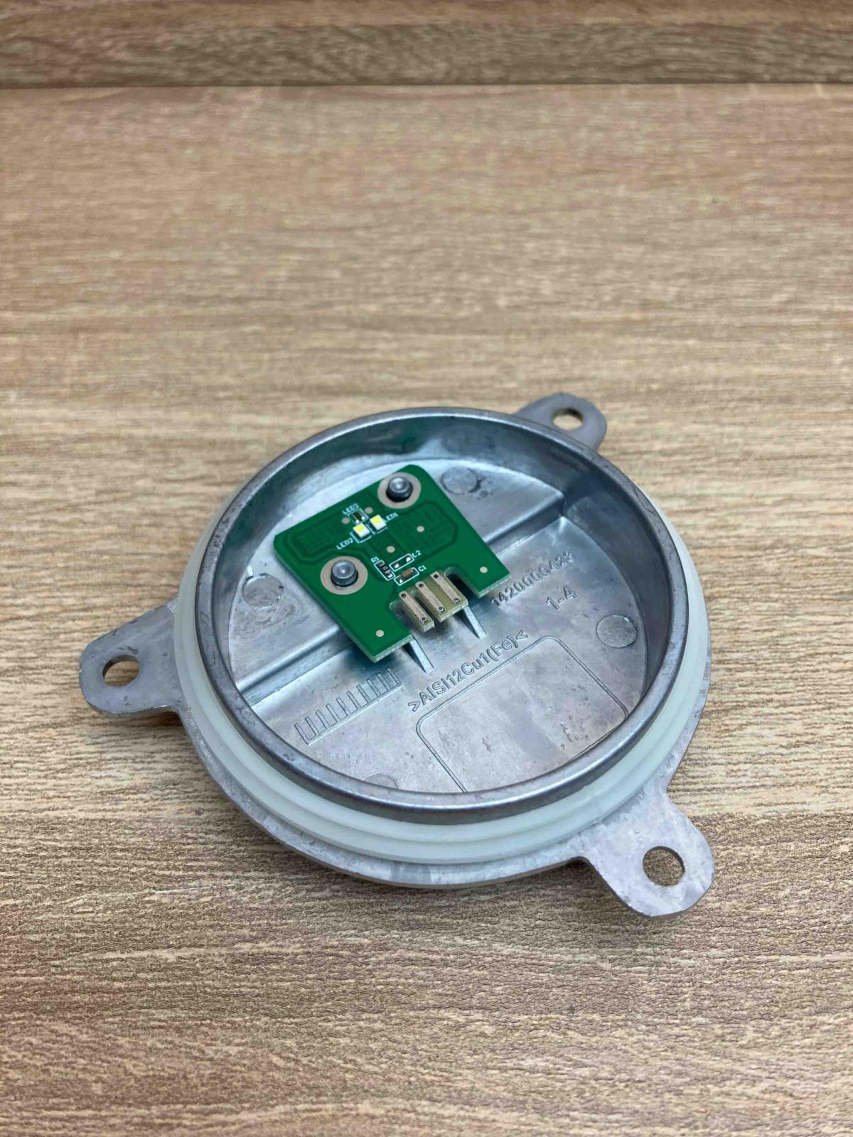 63118496133 1420000423  LED ballast control module BMW X5 G05