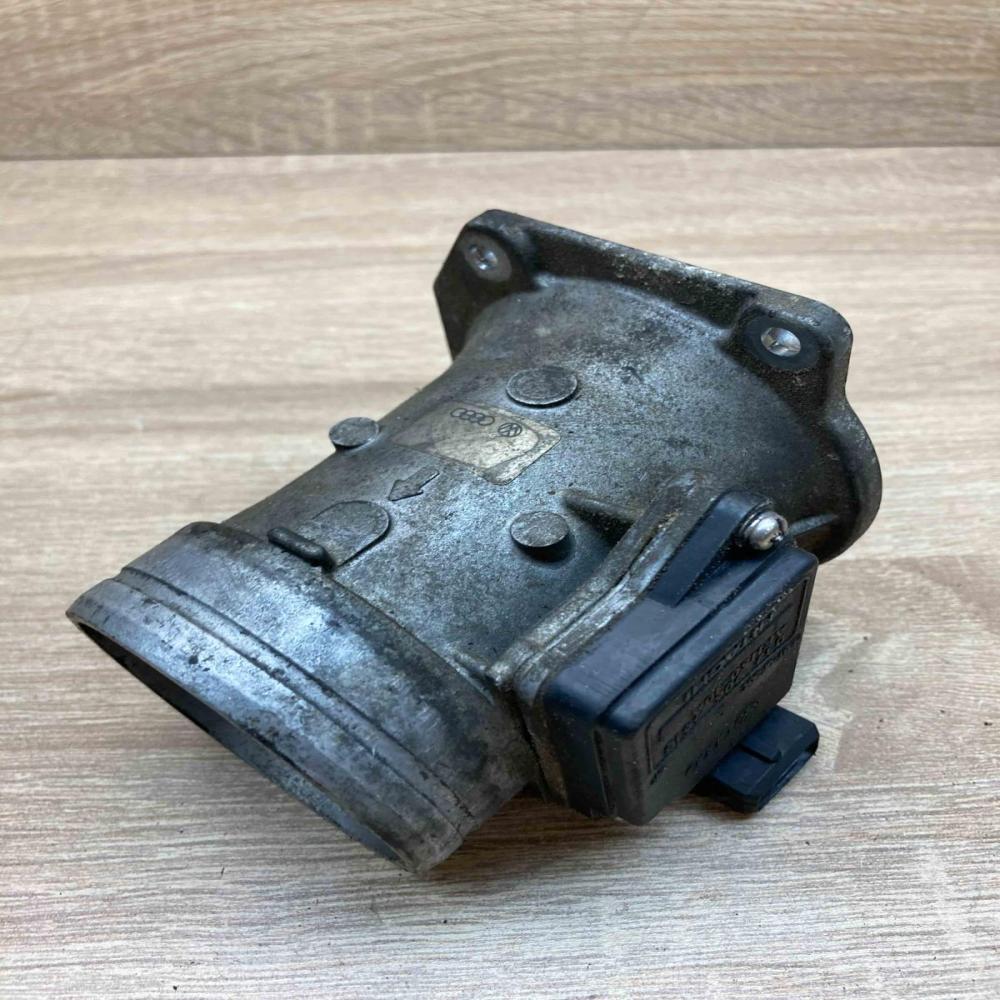 037906461B AFH60 10A  Mass air flow meter Audi A4 S4 B5 8D