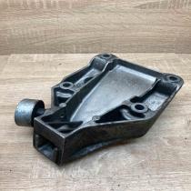 6777623 13992010  Engine mounting bracket BMW 5 F10 F11