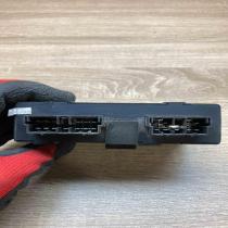 16216 82 Z1 77100815921H  Comfort/convenience module Renault Safrane