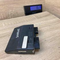16216 82 Z1 77100815921H  Comfort/convenience module Renault Safrane
