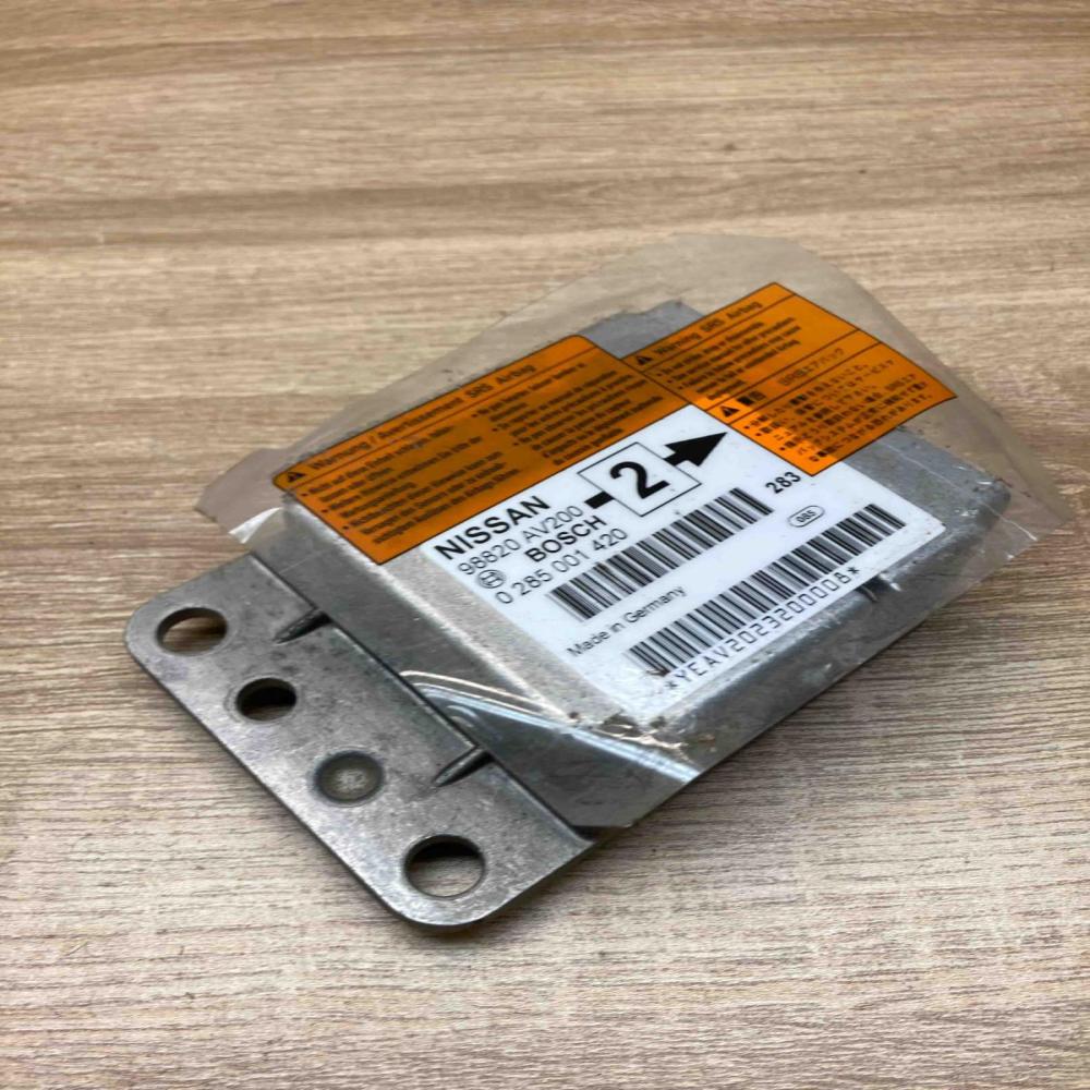98820 AV200 0285001420  Airbag control unit/module Nissan Almera N16
