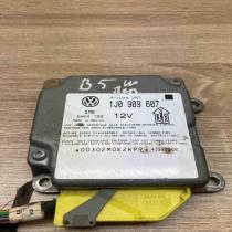 1J0909607 5WK4199 With Plug Airbag control unit/module Volkswagen PASSAT B5