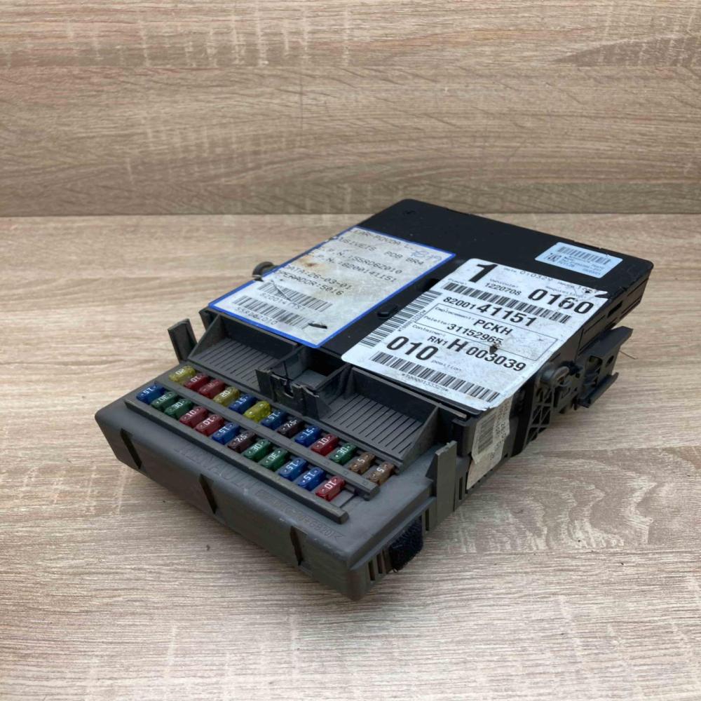 8200141151 21653295 1  Fuse module Renault Laguna II