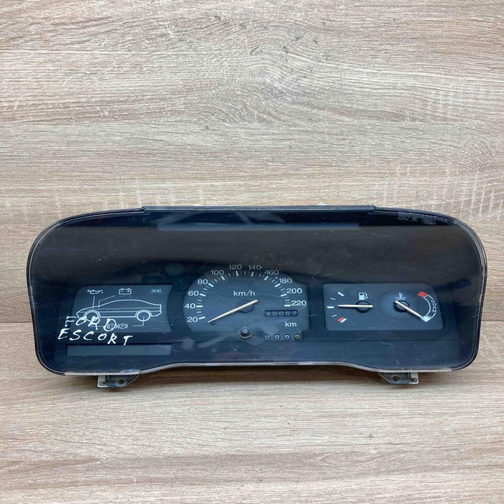 91AB 10C956 AB 91AB 10841 AC  Speedometer (instrument cluster) Ford Escort