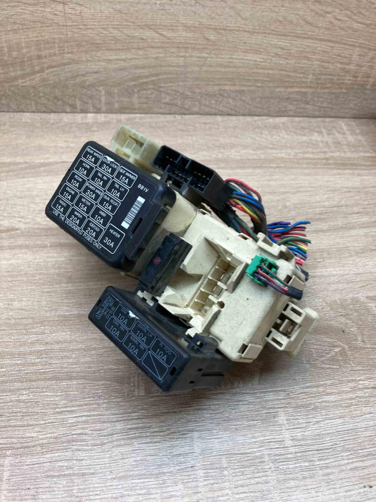 B598A 2E20A  Other control units/modules Mazda 323