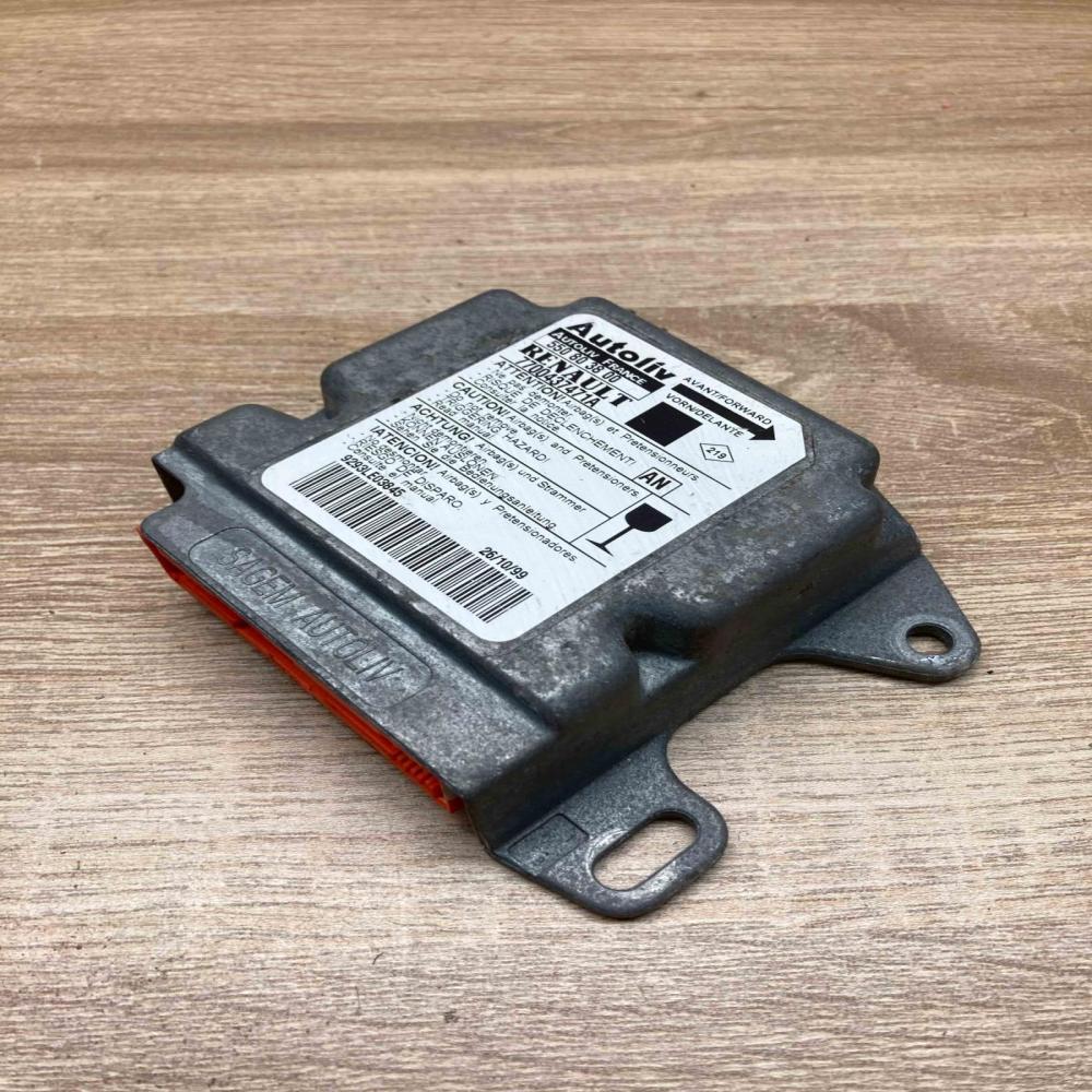 7700437471A 550803800 AN Airbag control unit/module Renault Scenic I