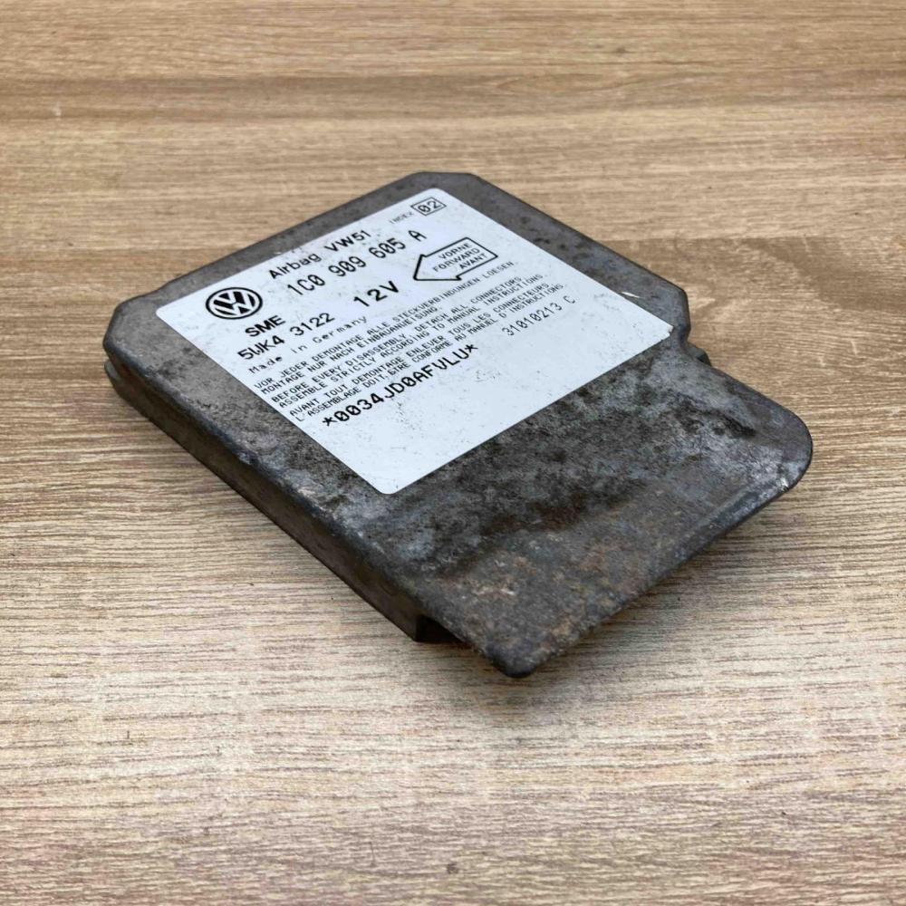 1C0909605A 5WK43122 Used Airbag control unit/module Volkswagen Golf IV