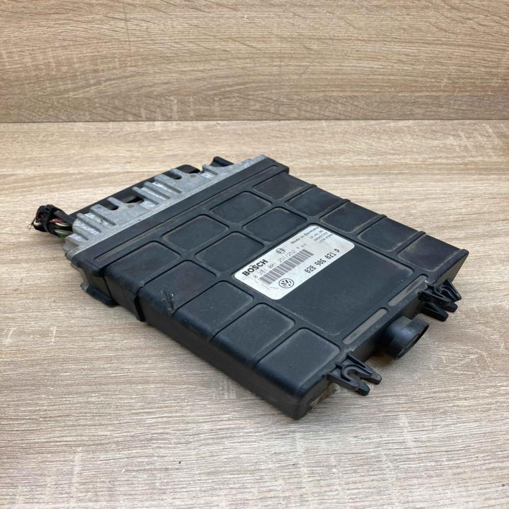 028906021P 0281001251  Engine control unit/module ECU Volkswagen Sharan