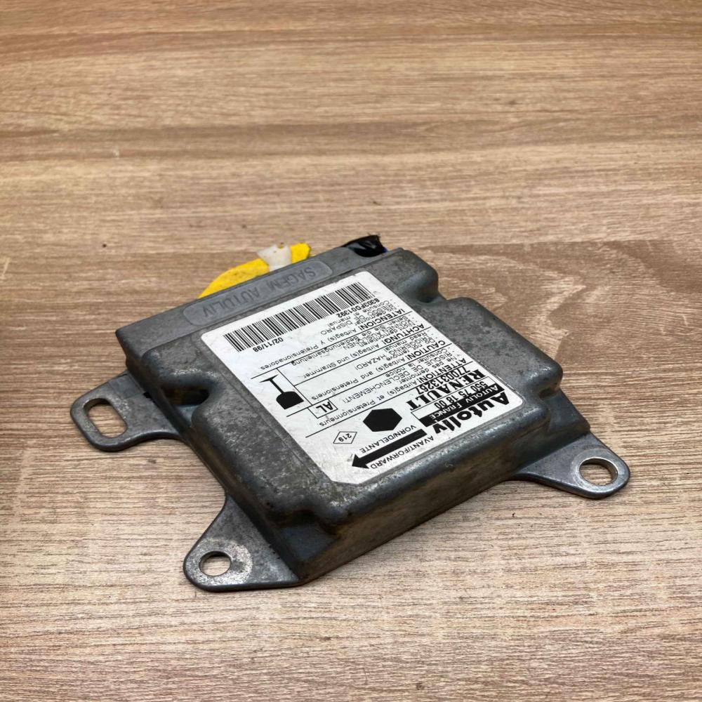 7700313267 550751800  Airbag control unit/module Renault Kangoo I
