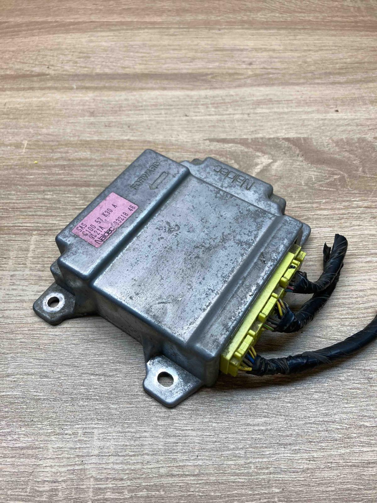 C100 57 K30 A 9L21A With Plug Airbag control unit/module Mazda Premacy