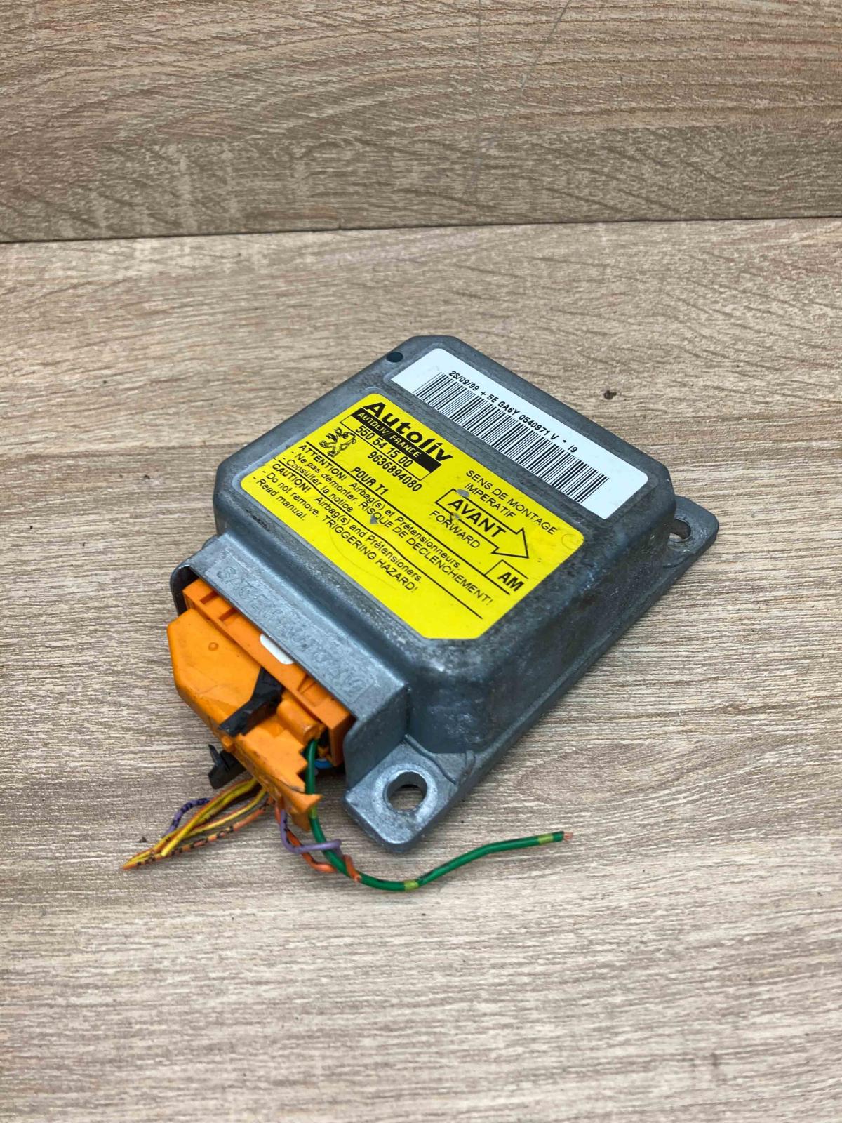 9636894080 550541500 Used Airbag control unit/module Peugeot 206