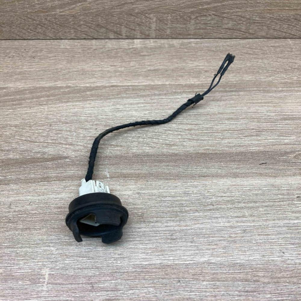6925581 872 656  Plug wire BMW X5 E53