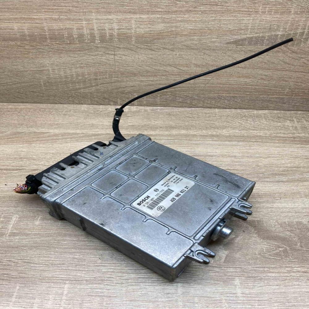 028906021DT 0281001555  Engine control unit/module ECU Volkswagen PASSAT B5